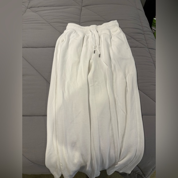 aerie Pants - NWT aerie wide leg white sweatpants